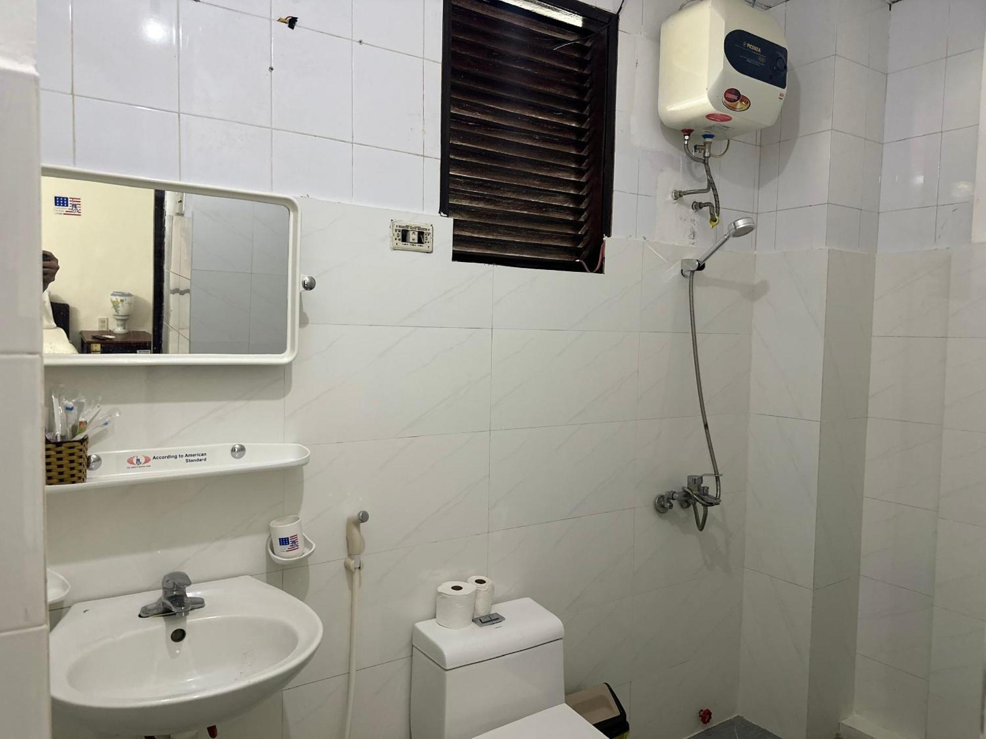 Dong Loi Hotel Hue Exterior foto